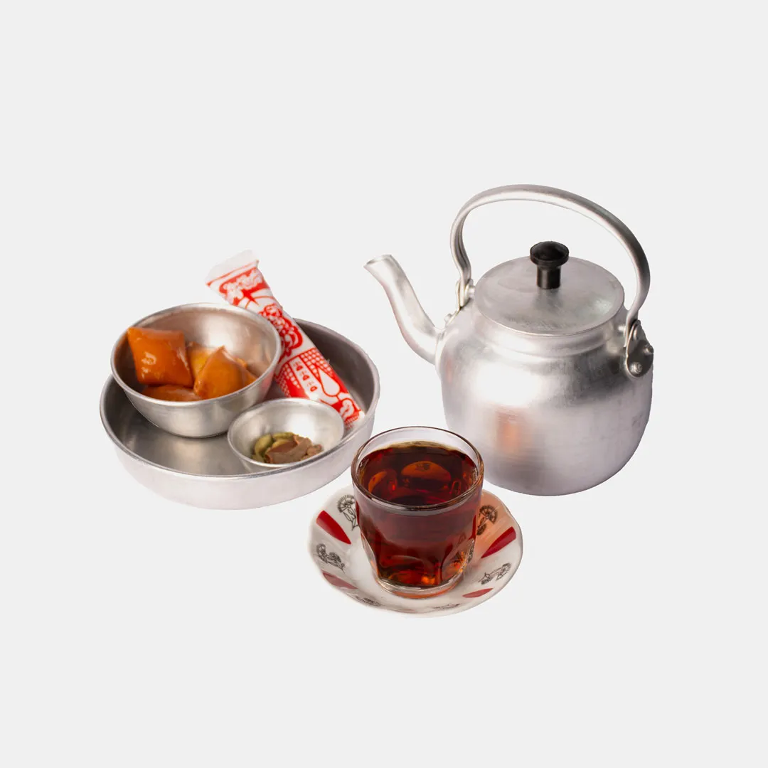 چای هل دارچین دار قوری کافه روحی نگارستان