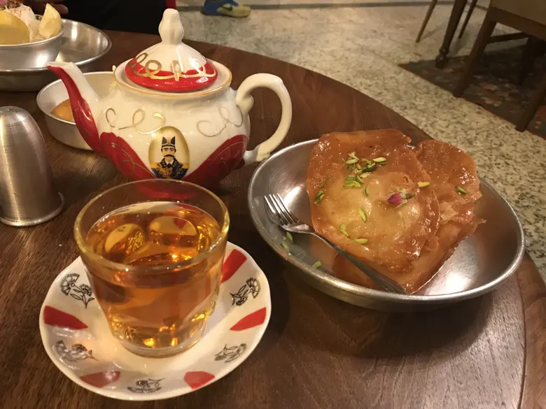 چای گوشفیل کافه روحی
